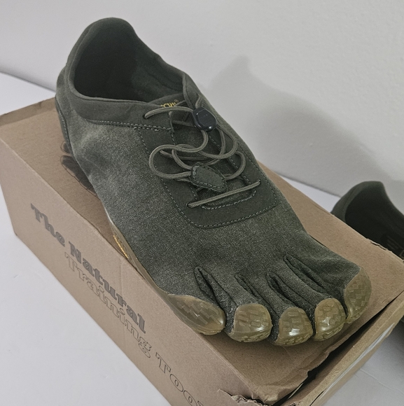 Vibram Fivefingers Men's Athletic Shoes in Military Green Size 11 11.5 - Picture 1 of 15